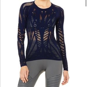 Black Alo Yoga Wanderer Long Sleeve